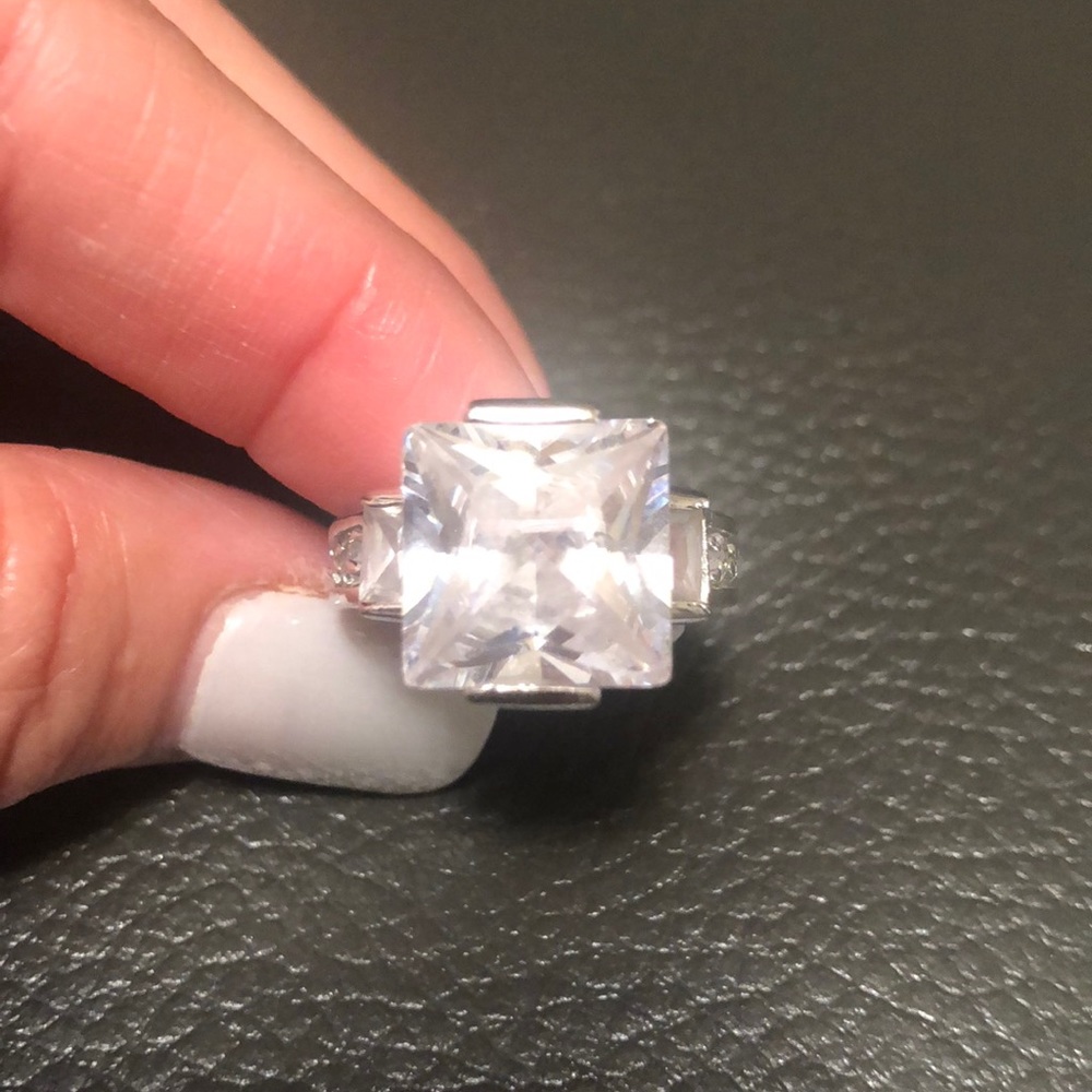 Silver plated beautiful CZ diamond ring